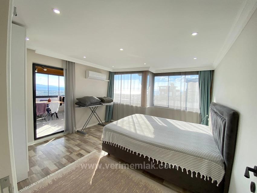 5+1 Villa Zum Verkauf Mit Pool Und Meerblick In Seferihisar Doğanbey