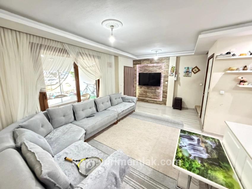 6+1-Zimmer Villa Zu verkaufen in Mersin Alanı Bz. Seferihisar Ürkmez - 200 m²
