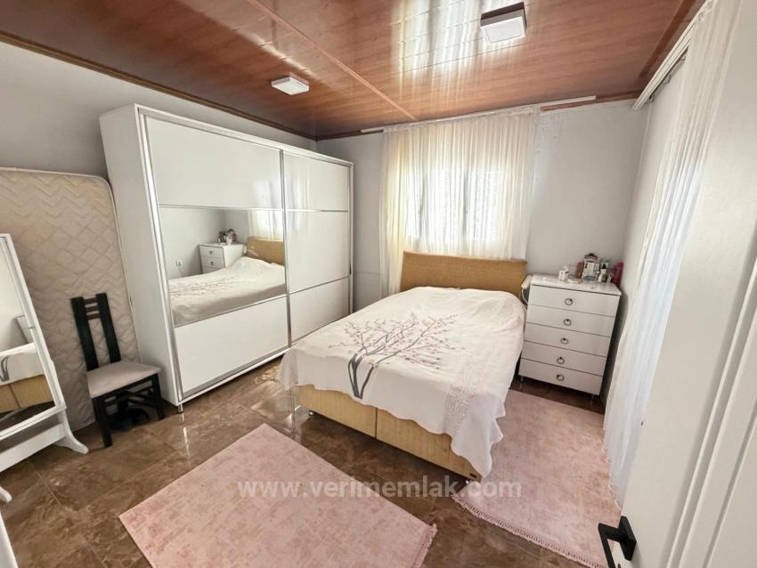 Freistehende Villa Zum Verkauf In Seferihisar Mersinalan, Inmitten Der Natur, Ohne Zusätzliche Kosten Und Mit 6+1 Zimmern!