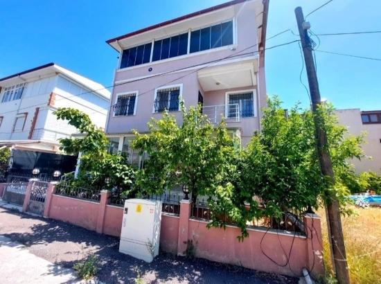 4+1 Eckvilla Zum Verkauf In Seferihisar Cumhuriyet, 500 M Vom Meer Entfernt.