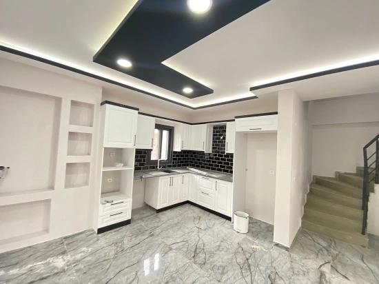 Luxuriöse 6+1 Villa In Özdere Orta Mahalle, 400 M Vom Meer Entfernt, Im Stadtzentrum.
