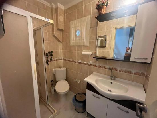 Luxuriöse 3+1 Doppelhaushälfte Mit Großzügigem Garten, 350 Meter Vom Meer Entfernt In Özdere Orta Mahalle!