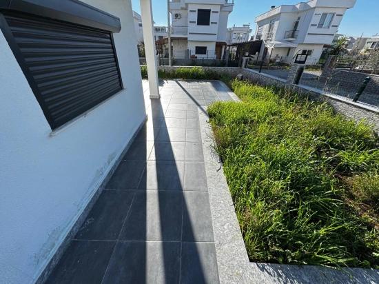 Luxuriöse Und Komfortable 2+1-Zimmer-Villa In Einer Anlage Mit Olympischem Schwimmbecken In Seferihisar Zu Verkaufen!