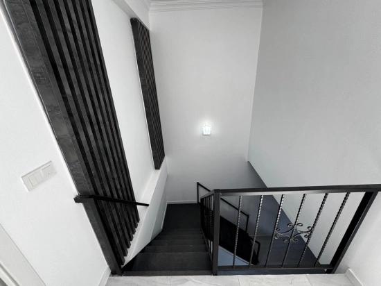 Luxuriöse Und Komfortable 2+1-zimmer-villa In Einer Anlage Mit Olympischem Schwimmbecken In Seferihisar Zu Verkaufen!