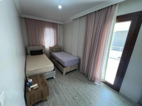 Prestigeträchtige 3+1-zimmer-villa Zum Verkauf In Gümüldür Fevzi Çakmak, Direkt Am Meer Mit Pool