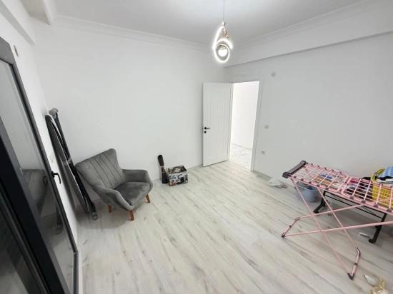 3+1 Villa Zum Verkauf In Seferihisar: Solarbetrieben, Fußbodenheizung, Komplett Möbliert