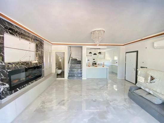 Ultra-luxus-3+1-villa Zum Verkauf Mit Privatem Garten, Direkt Am Meer In Ürkmez