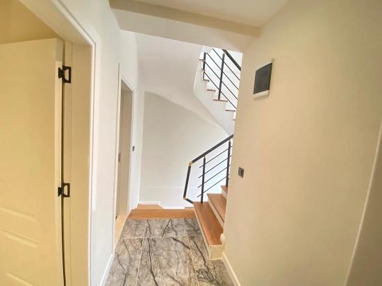 Moderne Luxusvilla (3+1 Zimmer) Zum Verkauf Im Viertel Menderes Çukuraltı: Uneingeschränkter Meerblick