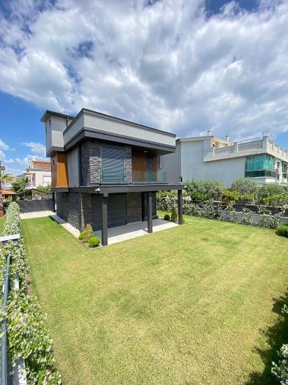 Luxuriöse 4+1-zimmer-villa Zum Verkauf In Menderes, Gümüldür, Küstenregion: Moderne Architektur, Freistehend!