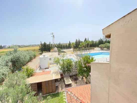 Brandneue, Renovierte, Freistehende 3+1-zimmer-villa Auf Eckgrundstück In Seferihisar, Şenköy Site, Zu Verkaufen.