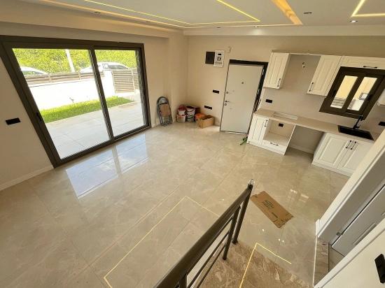 3+1 Villa Mit Garten, Natur- Und Meerblick, 300 Meter Vom Meer Entfernt In Gümüldür