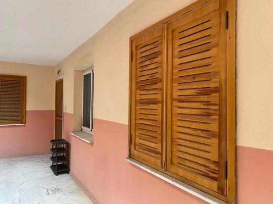 Großzügige 2+1-zimmer-wohnung Im Mittleren Stockwerk Zum Verkauf In Seferihisar, Mersin, 250 M Vom Meer Entfernt, Keine Zusätzlichen Kosten!