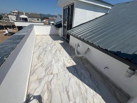 Luxuriöse 3+1-zimmer-villa Mit Garten, Vorbereitet Für Kamerasystem, 300 M Vom Meer Entfernt In Özdere