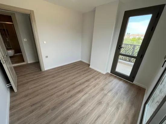 In İzmir/menderes/gümüldür Dem Meer 300m Entfernt, Breite Gartenbesitzende 4+1 Luxus-villa