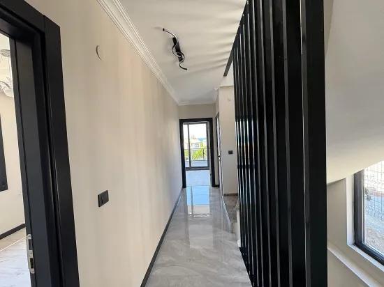 Seferihisar Atatürk Viertel Panoramische Meeresaussicht Sıfır Zu Verkaufen 3+1 Villa