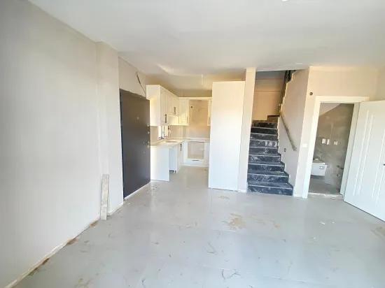 In Seferihisar Payamlı, Geräumige, Gartenbesitzende, Null, Schlüsselübergabe Luxus-villa 3+1 Zum Verkauf