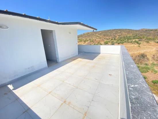 In Seferihisar Payamlı, Geräumige, Gartenbesitzende, Null, Schlüsselübergabe Luxus-villa 3+1 Zum Verkauf