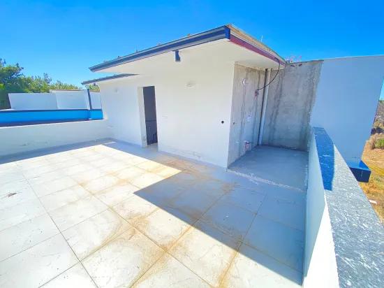 In Seferihisar Payamlı, Geräumige, Gartenbesitzende, Null, Schlüsselübergabe Luxus-villa 3+1 Zum Verkauf