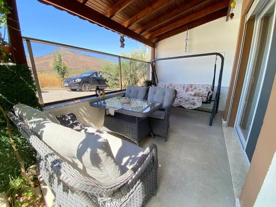 In Seferihisar Payamlı, Wärmepumpenbetriebene, Kostengünstige Freistehende Eck- 3+1 Villa Zum Verkauf