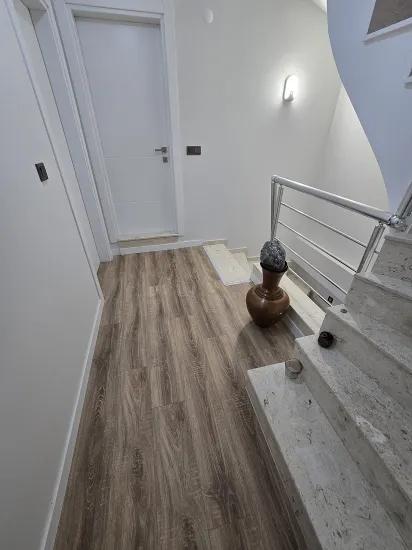 In Seferihisar Ürkmez, eine etwa 600 m entfernte, großzügige gartenumschlossene 3+1 Sommerhaus-villa