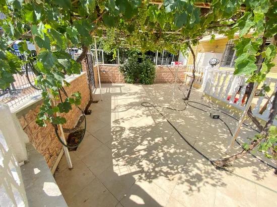 Seferihisar Mersinalanı'nda Meer Seite den Meer 50m gärtnerischer satılık 3+1 Villa!