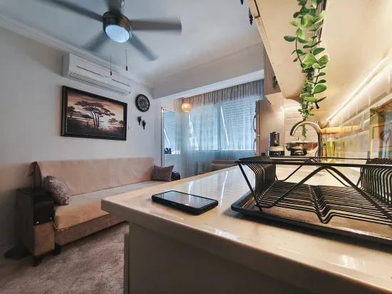 Gümüldür am Strand 1+1 50 m2 möbliert zu einem geeigneten Preis verkaufbare Wohnung