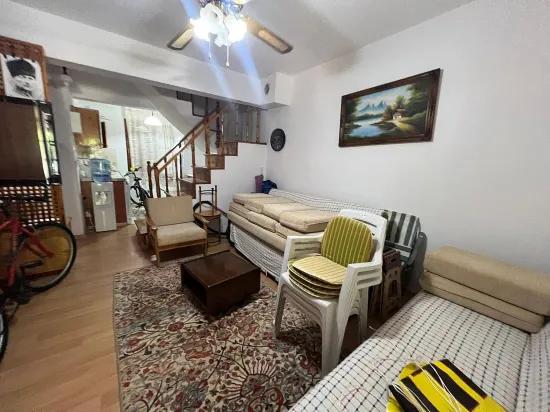 In Özderede, 2 Minuten von der See entfernt, geräumige Villa mit großem Garten, 3+1 Zimmer, zum Verkauf