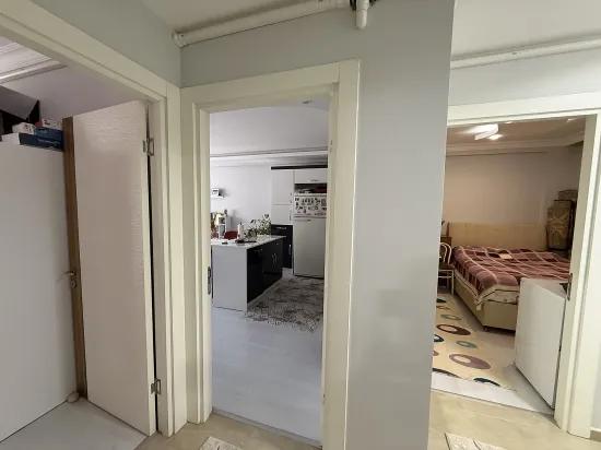 Seferihisars bevorzugtes Viertel bietet eine Gelegenheit 2+1 Wohnung zum Verkauf