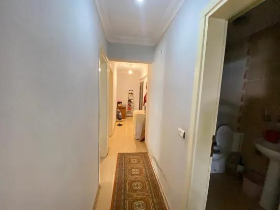 Im Bereich Seferihisar Ürkmezmersin, 100 Meter zum Meer, mit großem Garten, zum Verkauf 2+1 Wohnung!