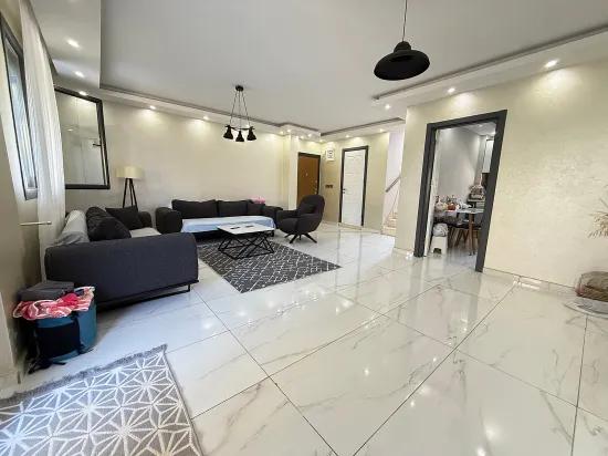 In Seferihisar Doğanbey freistehend mit Pool, separate Küche, großer Garten, zu verkaufen, 3+1 Villa