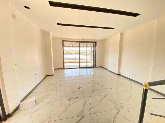 Seferihisar Payamlı 350 m vom Meer entfernt Neuwertig Luxus zu verkaufen 3+1 Villa