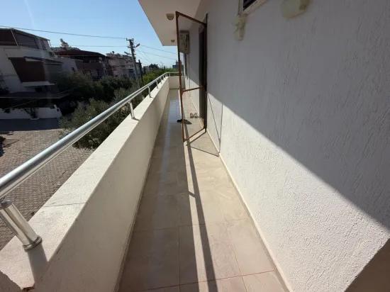 Seferihisar Ürkmez, mit Terrasse Voll Meerblick zu verkaufen Duplex Wohnung 2+1