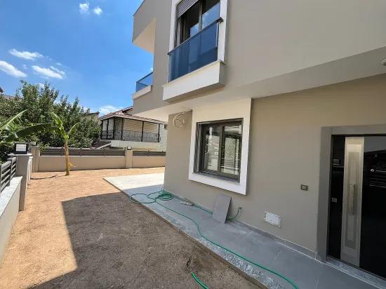 Menderes/özderede am Meer 400m zum Meer mit großem Garten 3+1 Luxusvilla
