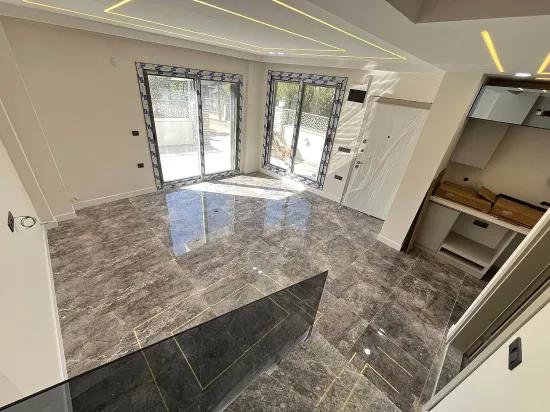 Menderes/özderede Meerseite 400m Zum Meer Breit Mit Garten Und Mit Parkplatz 3+1 Luxuriös Villa
