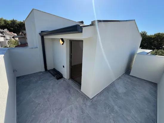 Menderes/özderede Meerseite 400m Zum Meer Breit Mit Garten Und Mit Parkplatz 3+1 Luxuriös Villa
