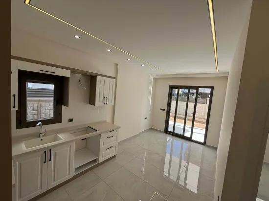 In Gümüldür In zentraler Lage mit Garten, mit Aufzug, 400m zum Meer, zu verkaufen, 1+1 Wohnung