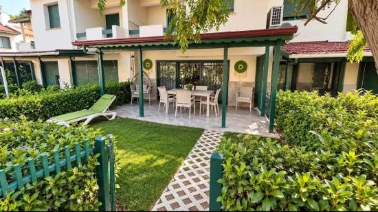 Özderede Zum Meer Null mit Pool Im Komplex renoviert 3+1 zu verkaufen Villa