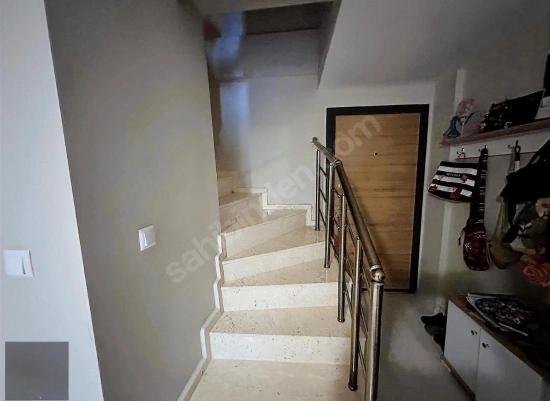 Großzügige 3+1-maisonette-wohnung Mit Garten, 500 M Vom Meer Entfernt In Seferihisar, Mersin.