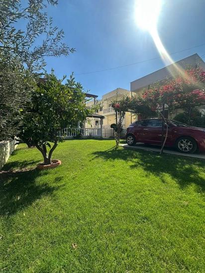Villa Mit Großem Garten, Direkt Am Strand In Özdere Gelegen