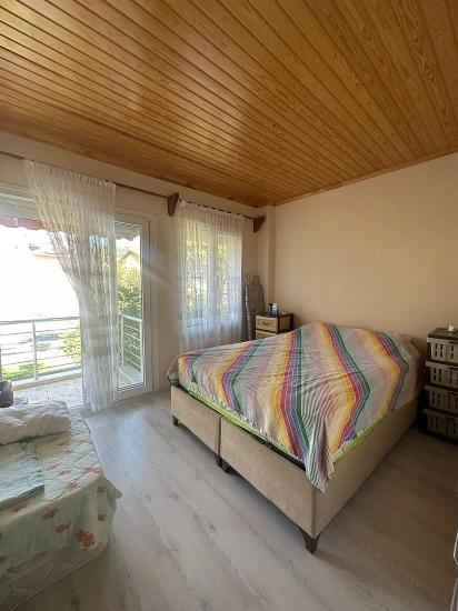 Villa Mit Großem Garten, Direkt Am Strand In Özdere Gelegen