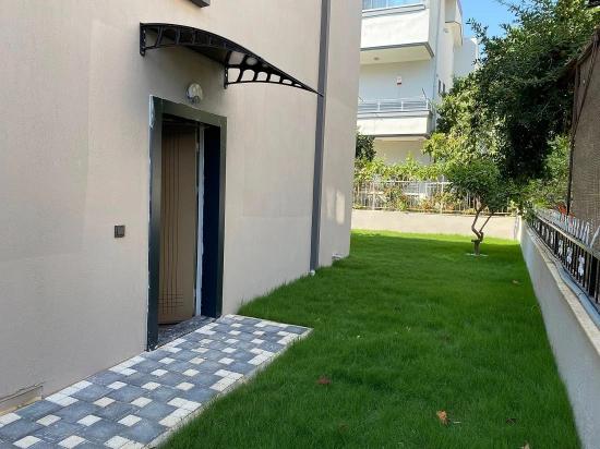Ultra-Luxus-Villa (3+1 Zimmer) Mit Separater Küche Am Meer In Özdere Zu Verkaufen