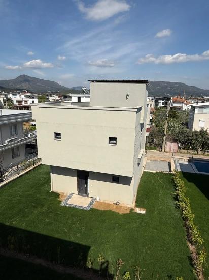 3+1 Villa Mit Freistehendem Pool In Doğanbey Zu Verkaufen