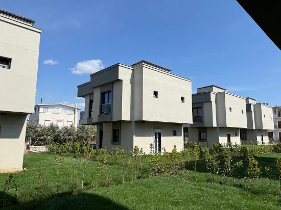 3+1 Villa Mit Freistehendem Pool In Doğanbey Zu Verkaufen