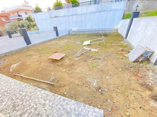 Traumhaftes 2+1-Sommerhaus In Doğanbey Mit Vollem Meerblick Zu Verkaufen