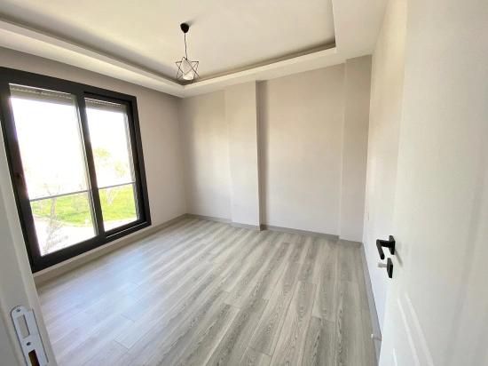 Seferihisar.cumhuriyet Mah. 500 M Entfernung Zum Meer, 3+1 Villa Mit Großem Garten Zu Verkaufen“