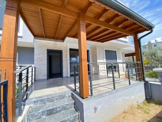 2+1 Villa Zum Verkauf In Der Beliebten Gegend Von Doğanbey, In Meeresnähe