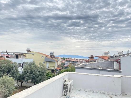 3+1-zimmer-villa In Özdere, Nur 400 Meter Vom Meer Entfernt, In Unmittelbarer Nähe Zum Markt Und Zentrum.