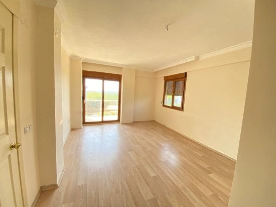 2+1-Zimmer-Wohnung Zum Verkauf Im Stadtzentrum Von Gümuldur, 850 M Vom Meer Entfernt