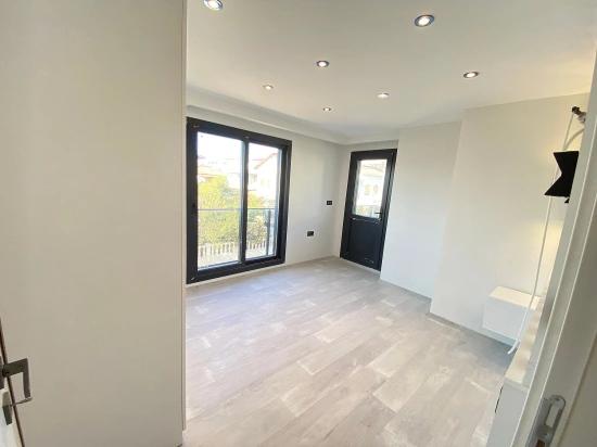 Luxuriöse 3+1-zimmer-villa In Özdere Zu Verkaufen, Mit Parkplatz, 50 M Zum Meer Und Panoramablick