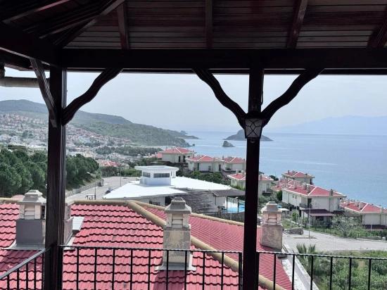 Freistehende 4+1 Villa Mit Ungestörtem Meerblick Im Stadtteil Atatürk Von Seferihisar.